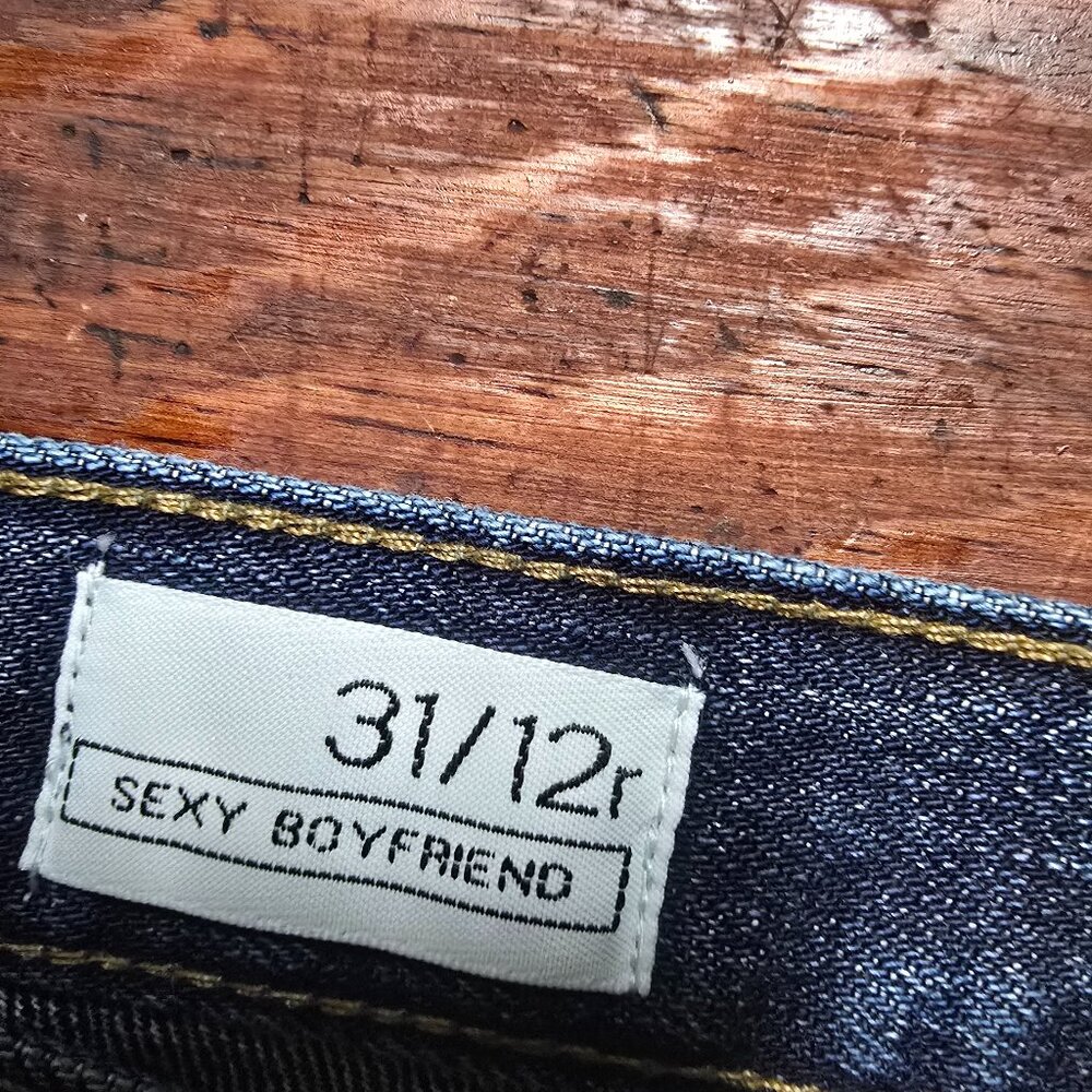 Women's GAP Sexy Boyfriend distressed Jeans size 31/12R - Picture 9 of 10